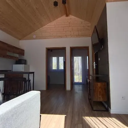 Lodge Letniskowe Sarbilove *