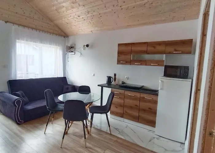 Letniskowe Sarbilove Domek letniskowy *